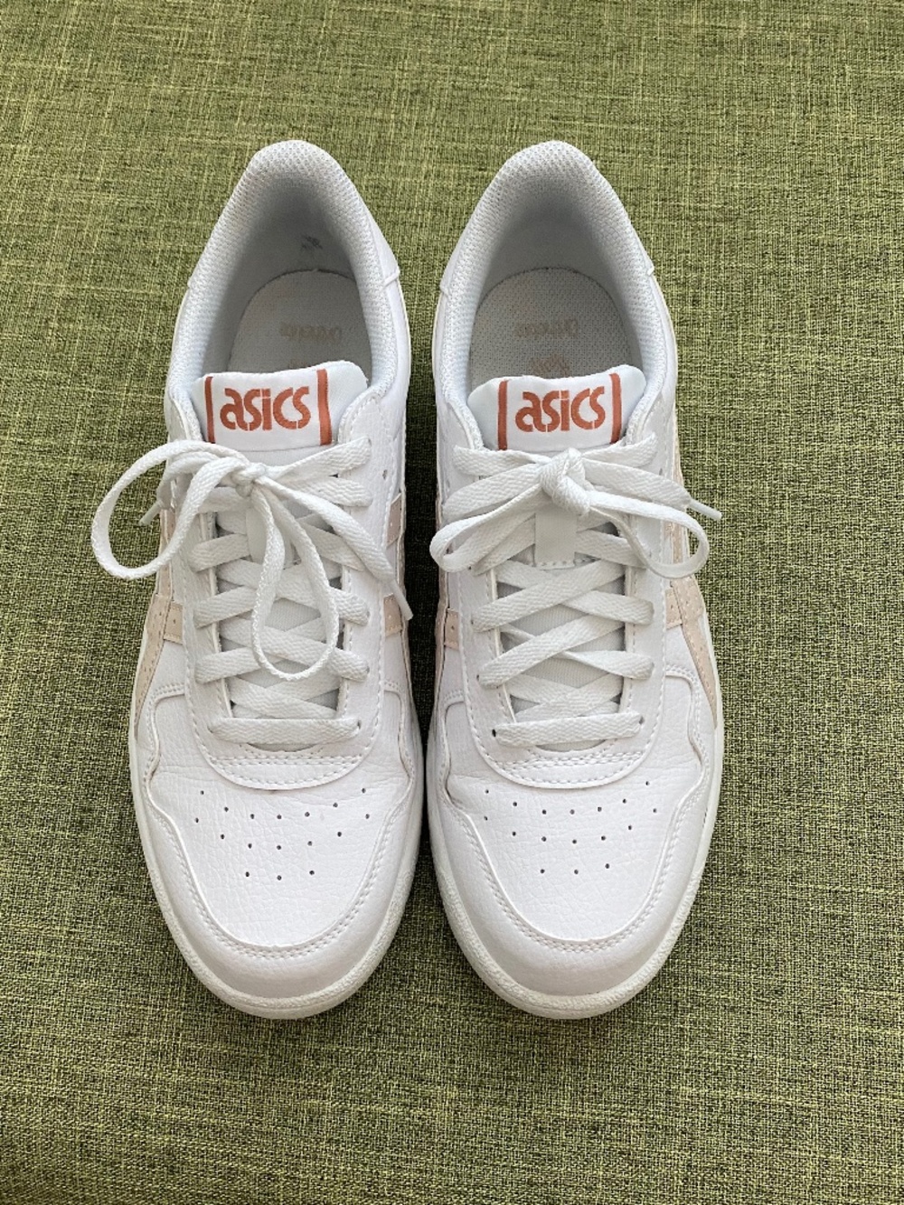 Asics women’s Japan S EUC Size 8